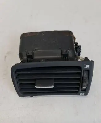 Toyota Avensis T250 Dash center air vent grill 8518
