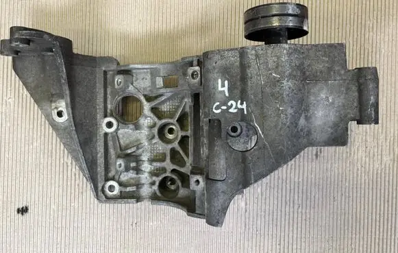 Jeep Cherokee Fuel pump bracket 90512909G