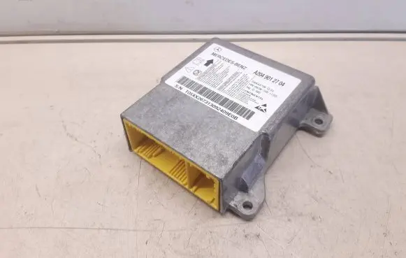 Mercedes-Benz C W204 Airbag control unit/module 5WK44739 A2049012704