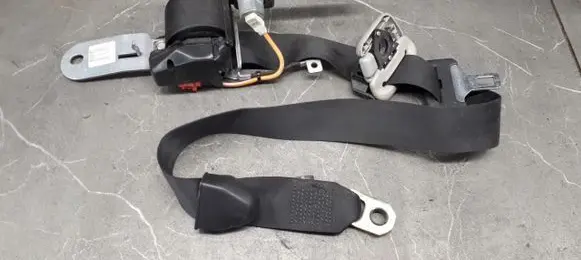 Mitsubishi Carisma Front seatbelt 570186099H