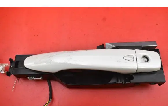 Nissan Pulsar Front door exterior handle 8061121133