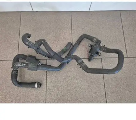 Audi A7 S7 4G Engine coolant pipe/hose 8K0819332J 8K0819334AB