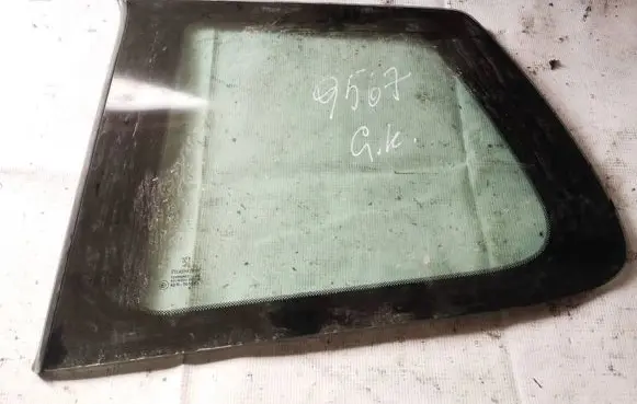 Peugeot 206 Rear side window as2