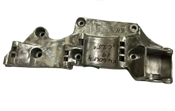 Volkswagen Golf V Engine mounting bracket R05903143C