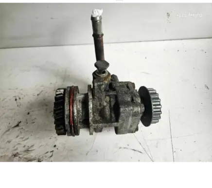 Volkswagen Transporter - Caravelle T5 Power steering pump