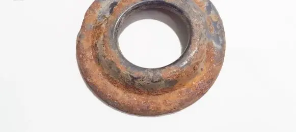 Ford Focus Coil spring mount 