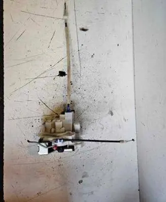 Fiat Doblo Front door lock