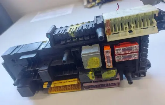 Mercedes-Benz C W204 SAM control unit 2045453901