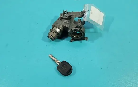 Volkswagen Polo III 6N 6N2 6NF Ignition lock IMPRK1533370