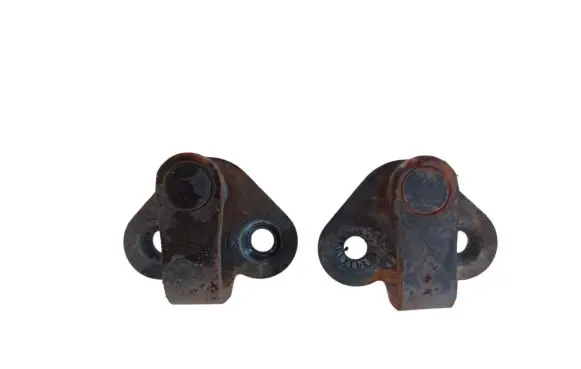 Peugeot 406 Front door lock loop/hook striker 916443