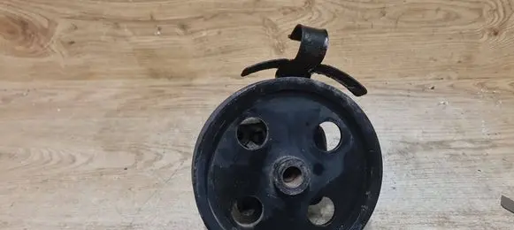 Volvo V70 Power steering pump 
