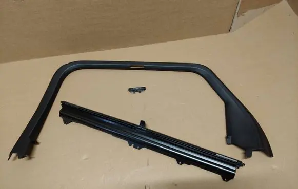 Audi e-tron Manual rear window sunshade cover 4KE867672A 4KE861334