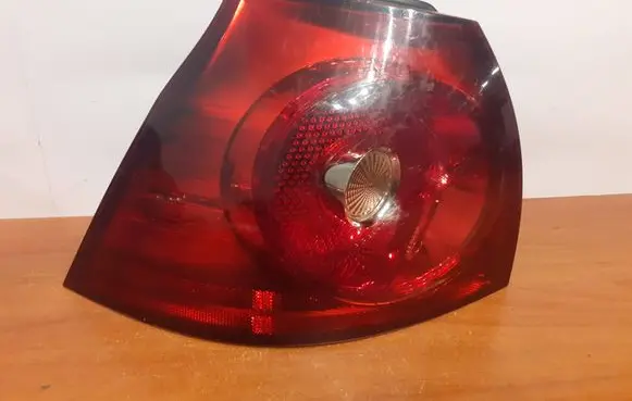 Volkswagen Golf V Rear/tail lights 1K6945095AC 89031704