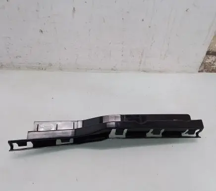 Ford Ecosport Front bumper mounting bracket GN1517A882