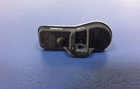 Peugeot 3008 I Tire pressure sensor 