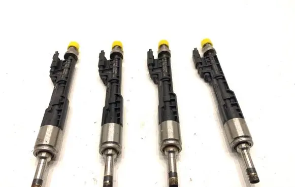 BMW 3 F30 F35 F31 Fuel injectors set 7645960