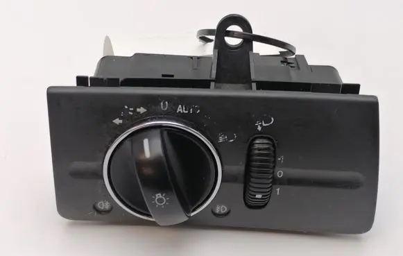 Mercedes-Benz E W211 Light switch 2115450904 04056025