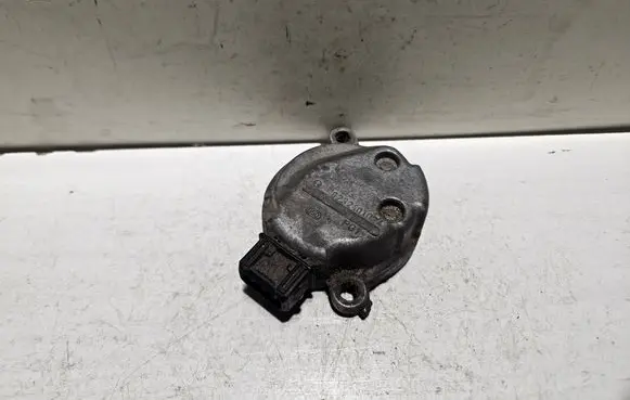 Audi A4 S4 B5 8D Camshaft position sensor 0232101024