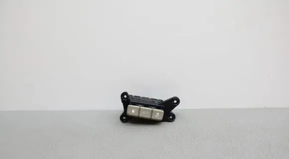 KIA Optima Tailgate/boot open switch button 93750D4500