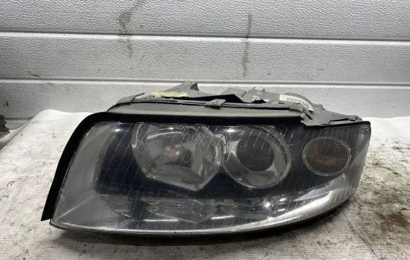 Audi A4 S4 B6 8E 8H Headlight/headlamp 89305695