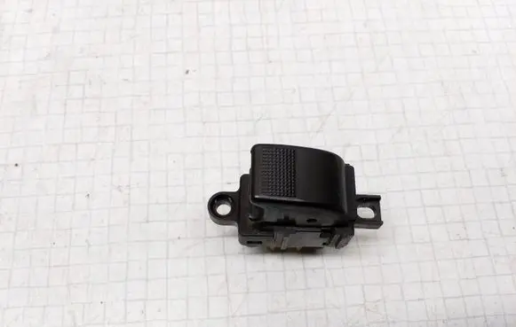 Mazda 626 Electric window control switch 3580K76