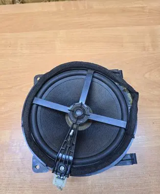 Volvo S60 Parcel shelf speaker 9472300