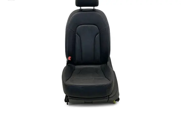 Audi Q3 8U Front driver seat