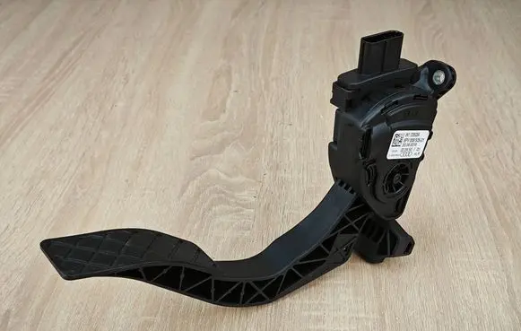 Audi A6 S6 C7 4G Accelerator throttle pedal 8K1723523A