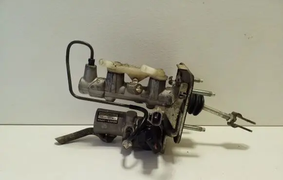 Lexus RX 330 - 350 - 400H Master brake cylinder 13811010380