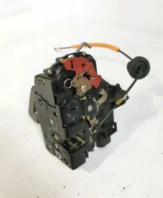 Audi A4 S4 B6 8E 8H Rear door lock 8E0839015C