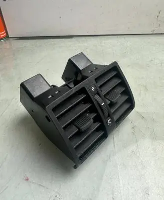 Volkswagen Touran I Dash center air vent grill 5100610001 1T0819203 20269