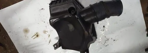 BMW 5 E60 E61 Air filter box cover NOCODE