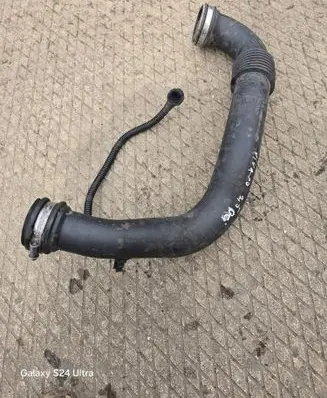 Intercooler hose/pipe