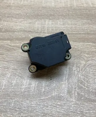 Volvo S60 Air flap motor/actuator 74935D 231101