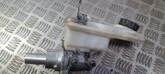 Renault Megane II Master brake cylinder 0204y21951