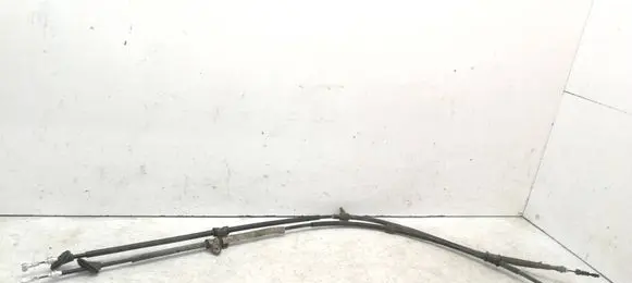 Handbrake/parking brake wiring cable