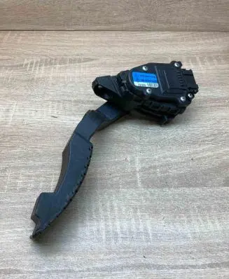 Renault Laguna II Accelerator throttle pedal 8200003392 6PV00811901