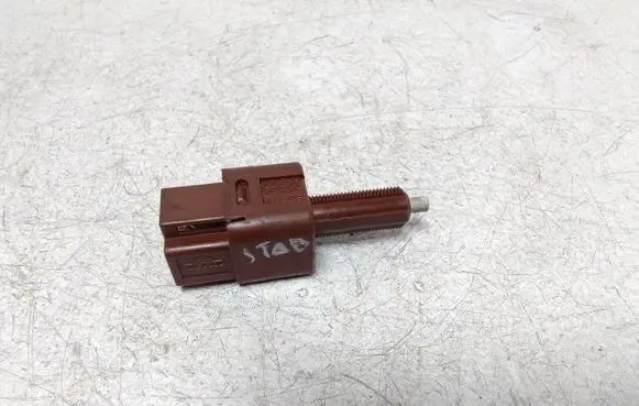 Nissan Note (E11) Brake pedal sensor switch