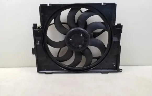 BMW 4 F36 Gran coupe Radiator cooling fan shroud