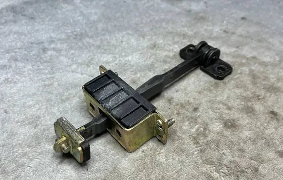 Mercedes-Benz GLA H247 Rear glass lock/latch X194 A2197200016