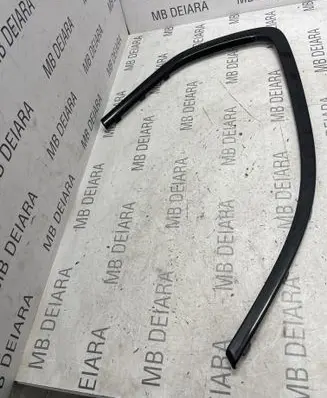 BMW X5 F15 Rear side glass trim 7465920