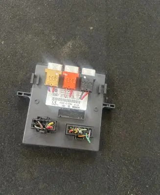 Audi A6 S6 C6 4F Comfort/convenience module 4F0907279 F005V00384 90279114