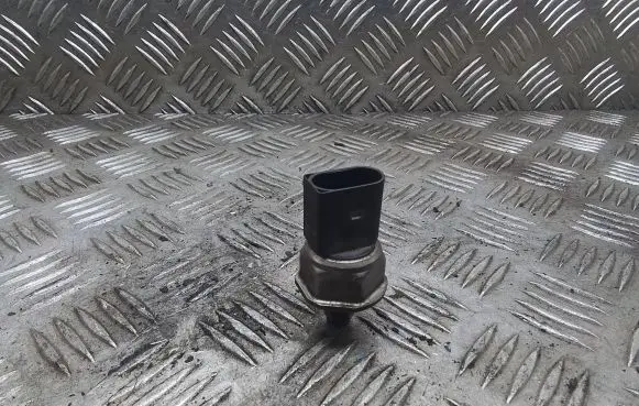 Fuel pressure sensor