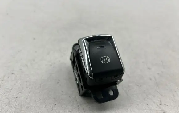 Nissan Qashqai Hand parking brake switch 