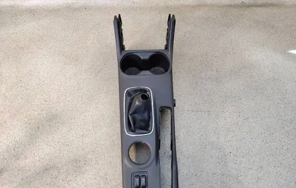Mitsubishi Outlander Center console 8011B15426A 8011B154