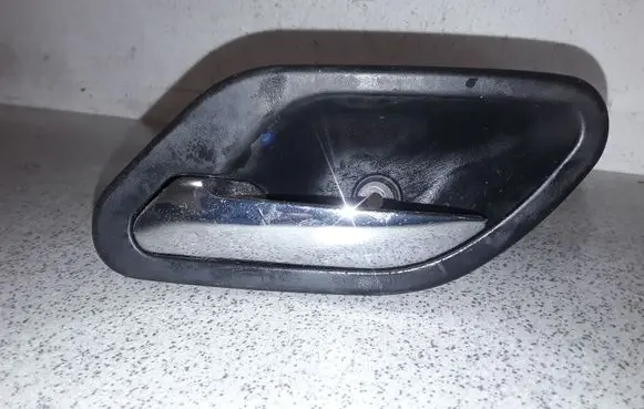 BMW 5 E39 Front door interior handle 8125513