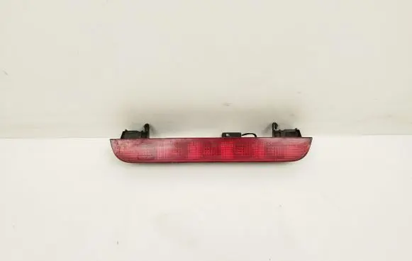Nissan X-Trail T30 Third/center stoplight P1842