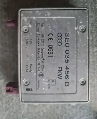 Audi A4 S4 B7 8E 8H Antenna control unit 8E0035456B 09103112