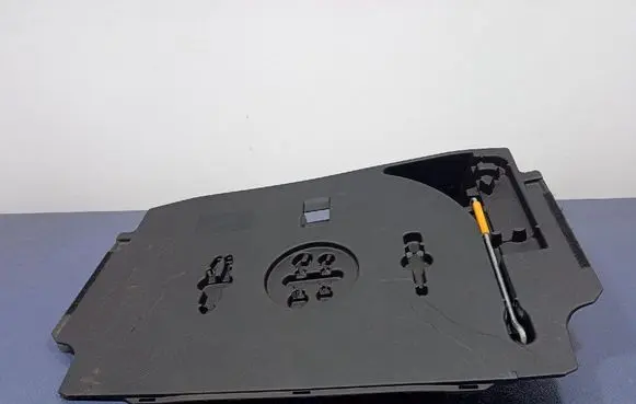 Lexus GS 300 350 430 450H Trunk/boot lower side trim panel 75210-3011