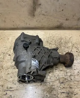 Jaguar F-Pace Gearbox transfer box case EJ327L486AC